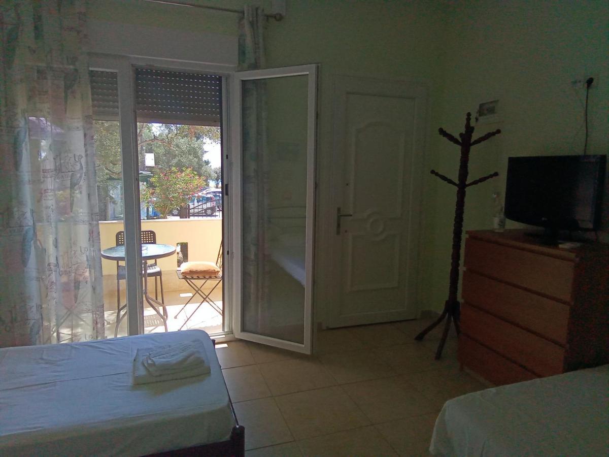 Appartement Irina Haus à Gerakini Extérieur photo